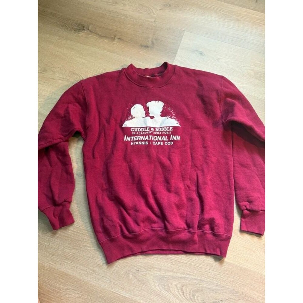 Vintage Cape Cod Inn Pullover